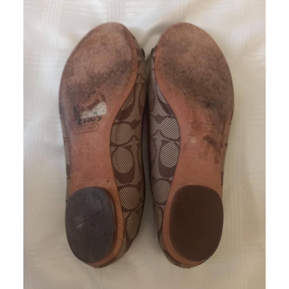 Coach Brown Leather Flats with Gold Hardware - Picture 4 of 7